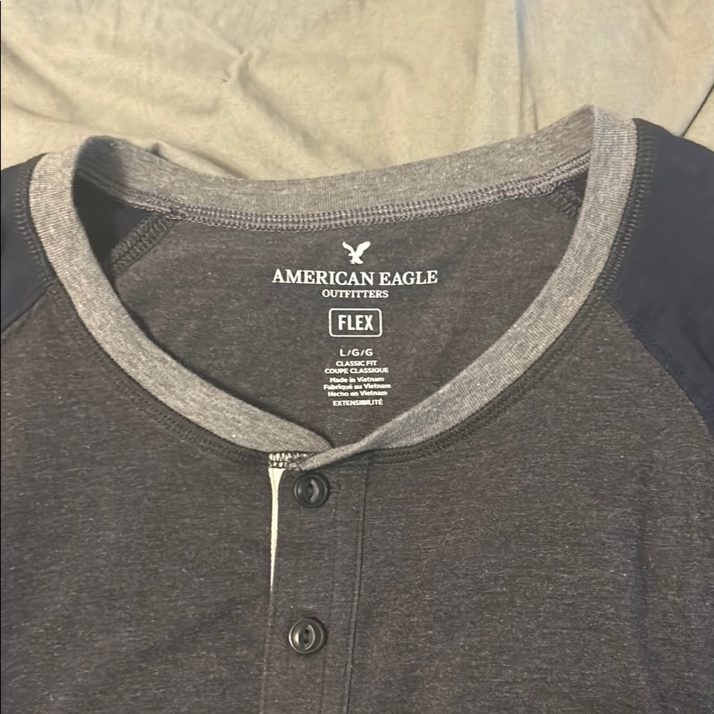 American Eagle Outfitters Gray and Blue Raglan Tee - Picture 2 of 2